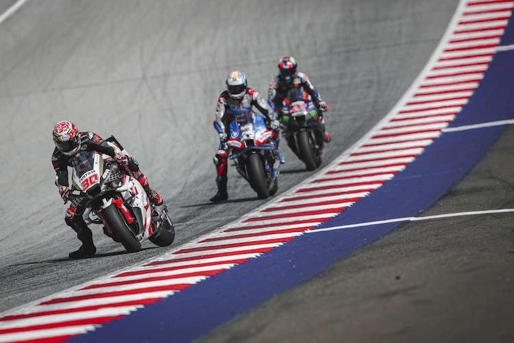 Nakagami se fraye un chemin vers les points depuis la 22e place tout seul