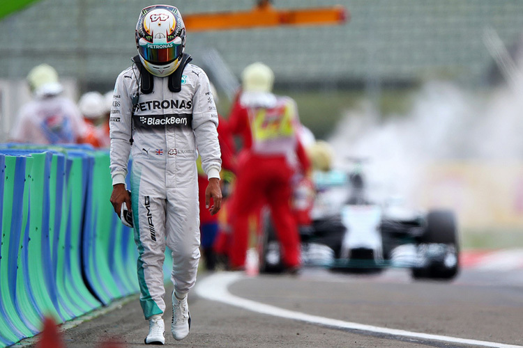 Lewis Hamilton hat in dieser Saison schon ein paar Mal rabenschwarzes Pech verdauen müssen