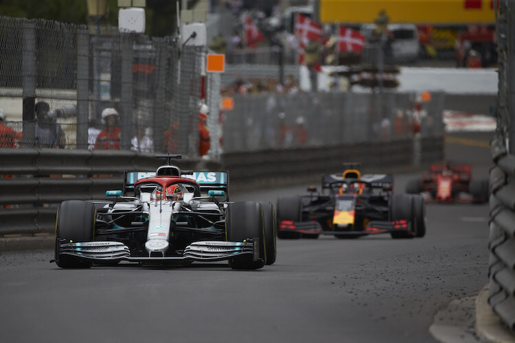 Lewis Hamilton kämpfte sich auf seinen alten Reifen ins Ziel