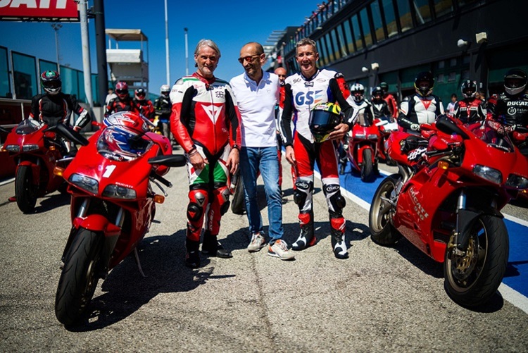 30 Jahre Ducati 916: Carl Fogarty, Claudio Domenicali, Troy Bayliss