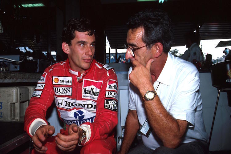Ayrton Senna und sein Vater Milton 1990 in Mexiko