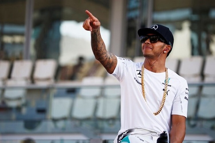 Lewis Hamilton managt sich selbst