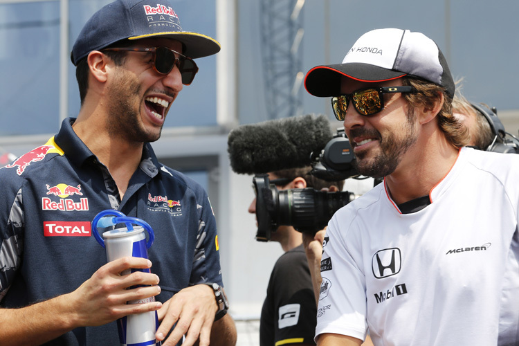 Daniel Ricciardo und Fernando Alonso