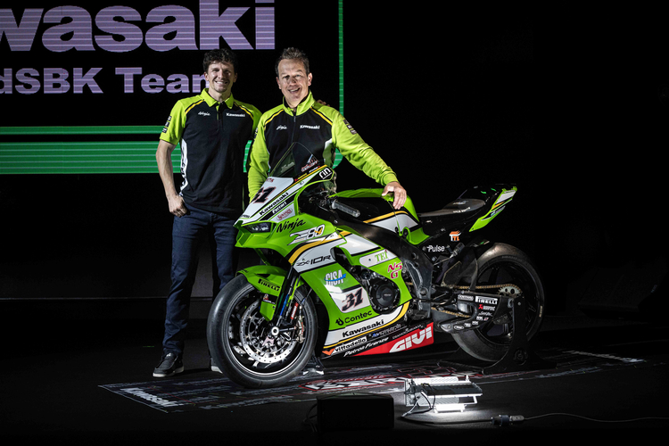 Kawasaki-Teamchef Manuel Puccetti (re.) mit seinem Superbike-Werksfahrer Garrett Gerloff