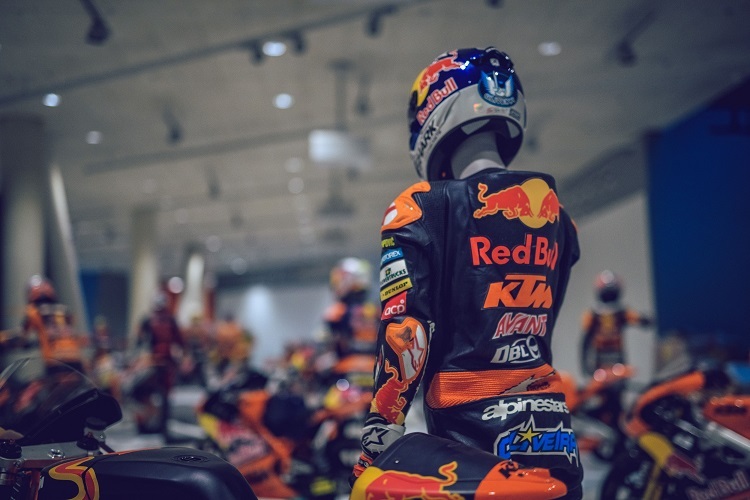 Die Helden des Rennsports finden in der KTM Motohall einen besonderen Platz