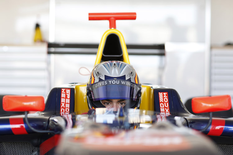 Premiere im Formel-1-Renner von Red Bull: Carlos Sainz jr.