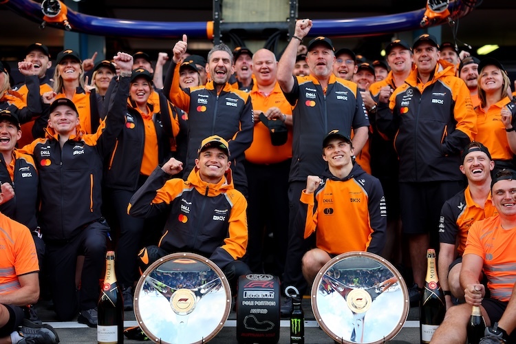 McLaren feiert den Sieg in Australien