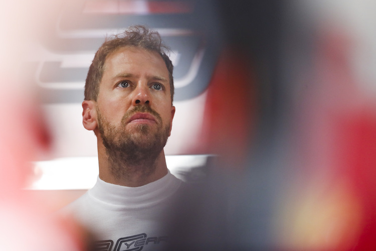 Sebastian Vettel muss sich mit der Kanada-Strafe abfinden
