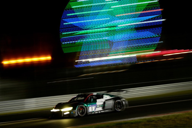 Platz eins in der Nacht: Der Audi R8 LMS vom Audi Sport Team Land