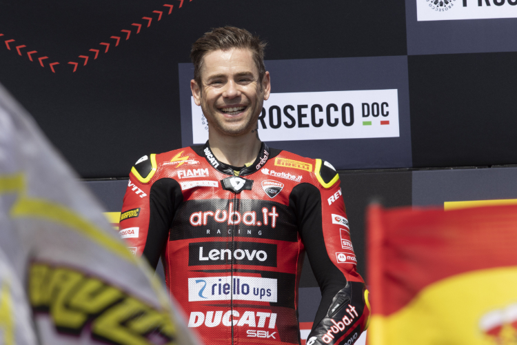 Weltmeister Alvaro Bautista: 14 Siege in 15 Rennen