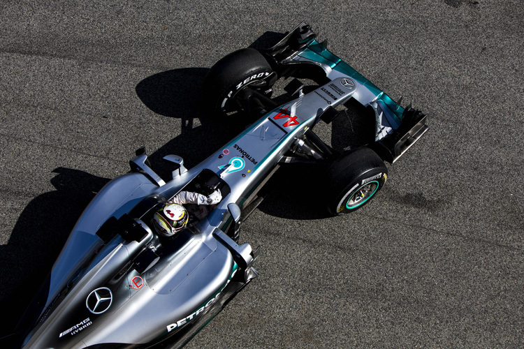 Lewis Hamilton im Silberpfeil