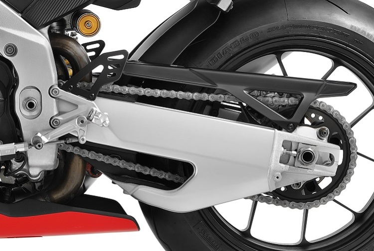Das Layout der neuen, leichteren Unterzugschwinge ist vom MotoGP-Werkrenner abgeleitet