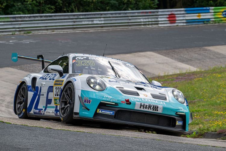 Halder steuert im Four Motors-Rennstall einen Porsche 911 GT3 Cup