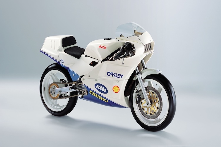 Gertenschlanker Renner. Felber-Eigenbau mit KTM-LC4 Motor von 1988, Siegerbike der Sound-of-Singles Meisterschaft. Eine Art Ur-Vision der Moto3-Maschine