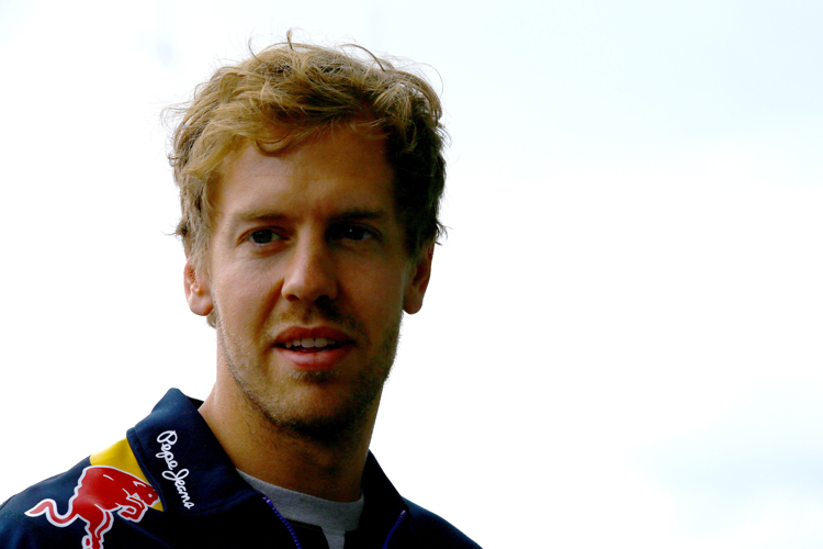 Sebastian Vettel freut sich schon: «Die Strecke ist unglaublich und die britischen Fans, die bei jedem Wetter in Massen an die Strecke strömen, sind immer gut gelaunt»
