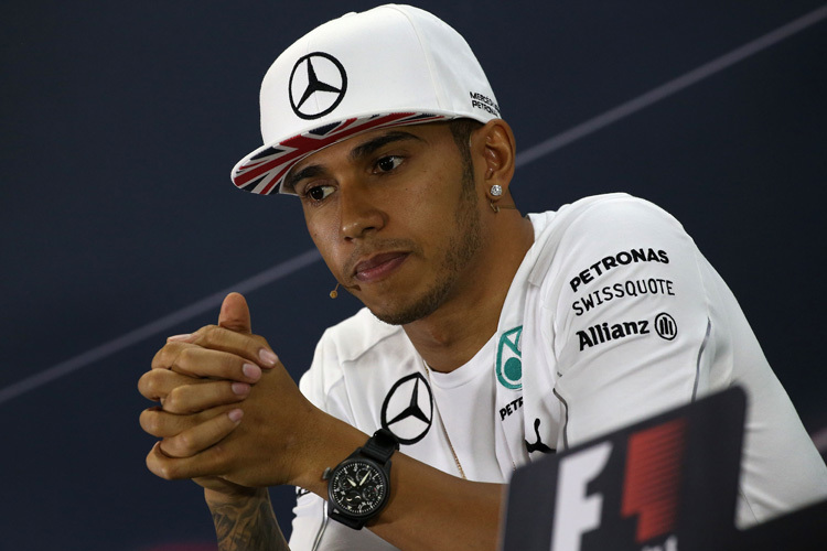 Lewis Hamilton wirkt nicht glücklich