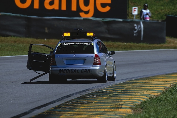 Kurze Zeit später: Mercedes-Kombi, günstig zu haben