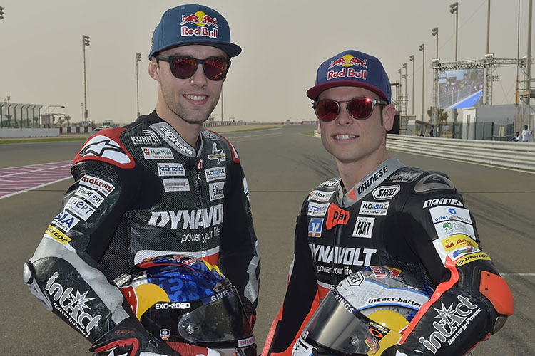 Jonas Folger und Sandro Cortese aus dem deutschen Team Dynavolt Intact GP