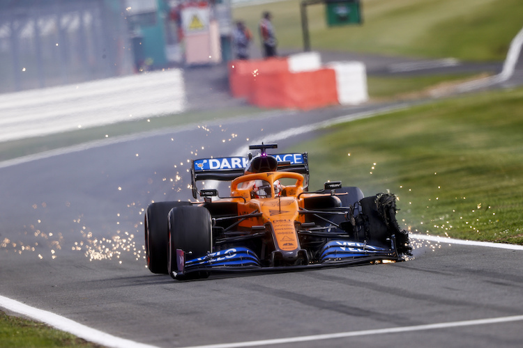 McLaren-Pilot Carlos Sainz war plötzlich mit kaputtem Reifen unterwegs