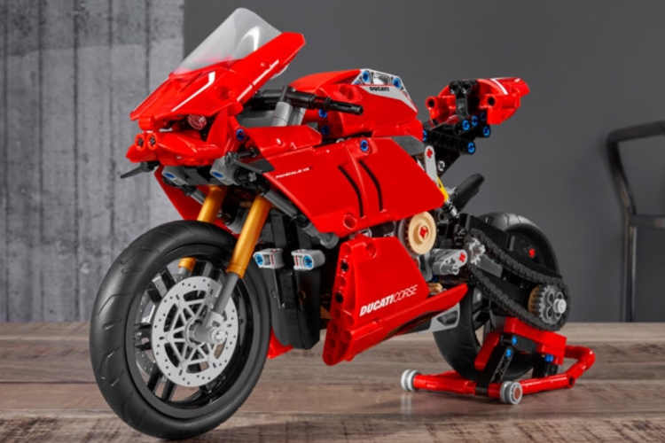 So sieht die 32 cm lange Lego-Ducati aus