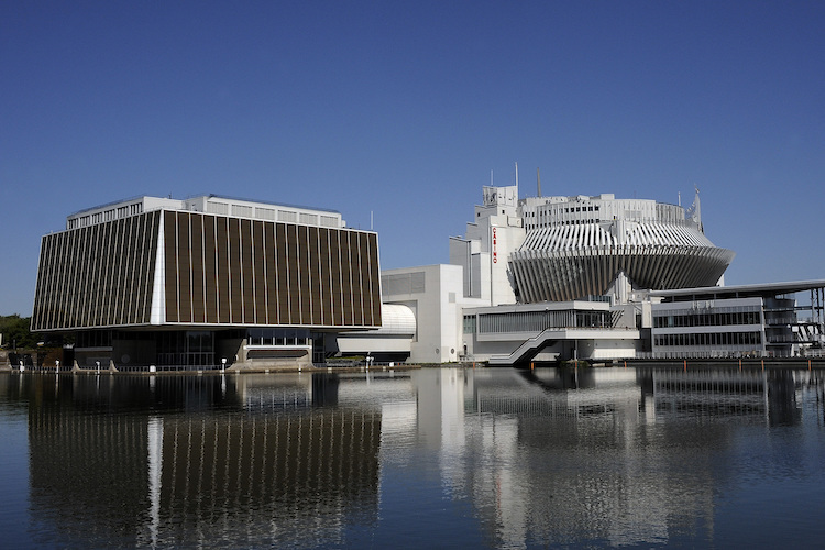 Der französische Pavillon der Expo 67 (rechts) ist heute das Spielcasino von Montreal
