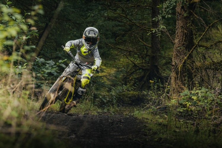 Triumph TXP-20 im Einsatz als Waldmaschine