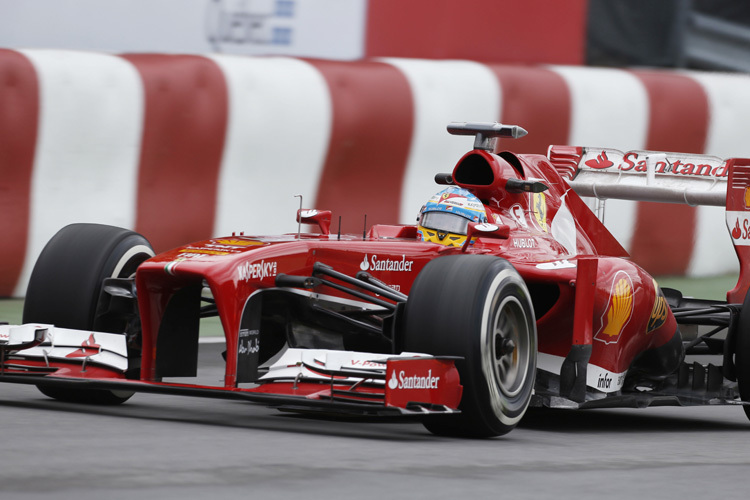 Fernando Alonsos Ferrari mit flacher Nase
