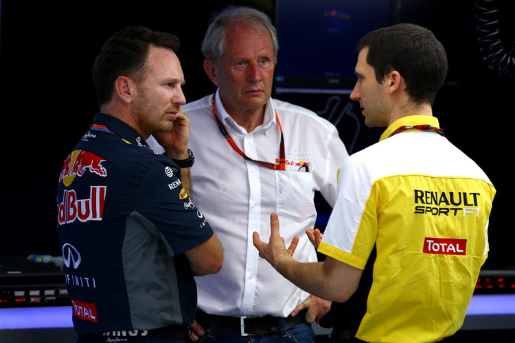 Schwieriger Saisonauftakt: Red Bull Racing-Teamchef Christian Horner, Red Bull-Motorsportberater Dr. Helmut Marko und Renault-Einsatzleiter Rémi Taffin