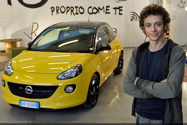 Valentino Rossi und der kleine Opel Adam