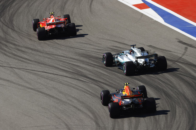 Räikkönen vor Hamilton und Verstappen