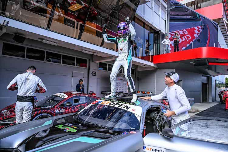 Weiterer österreichischer Erfolg: Dominik Baumann gewann das Saisonfinale mit Mikaeel Pitamber im Mercedes-AMG GT3 von SPS Automotive Performance