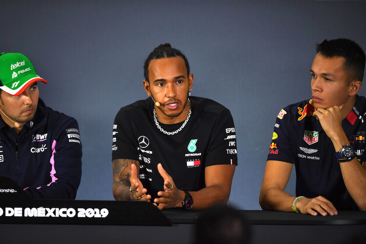 Lewis Hamilton 2019 in Mexiko zwischen Sergio Pérez und Alex Albon