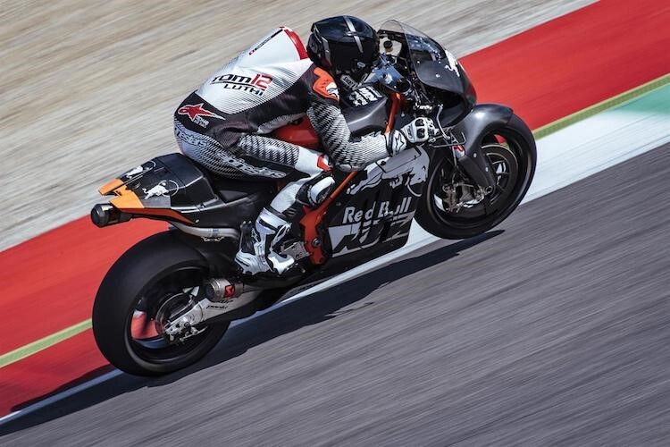 Tom Lüthi durfte die MotoGP-KTM erstmals in Mugello testen