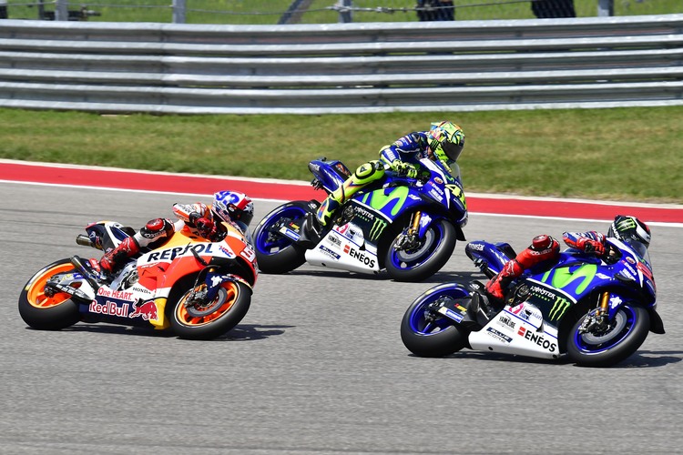 Texas: Lorenzo führt im Rennen vor Rossi und Márquez