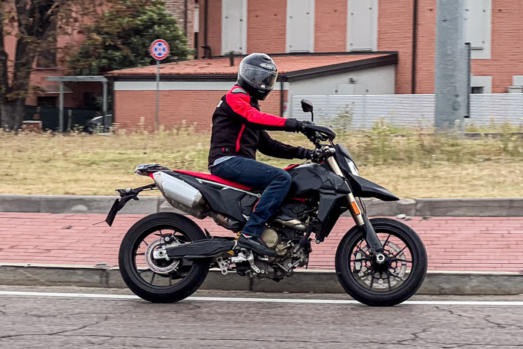 Es gibt sie, und sie fährt: Prototyp der neuen Ducati mit Einzylindermotor