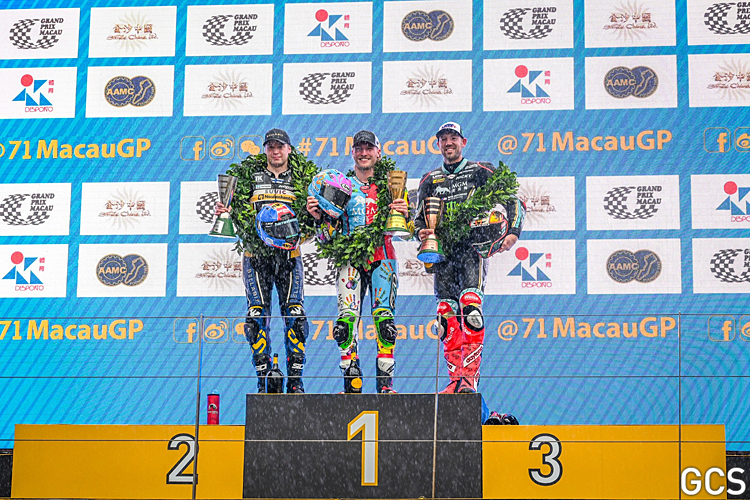 Macau-Top3: Erno Kostamo, Davey Todd, Peter Hickman (vlnr.)