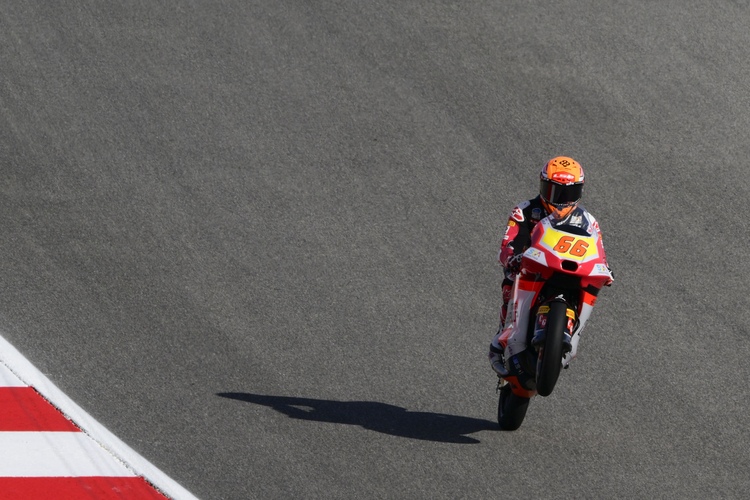 Party-in-Portimao-Joel-Kelso-KTM-feiert-Pole