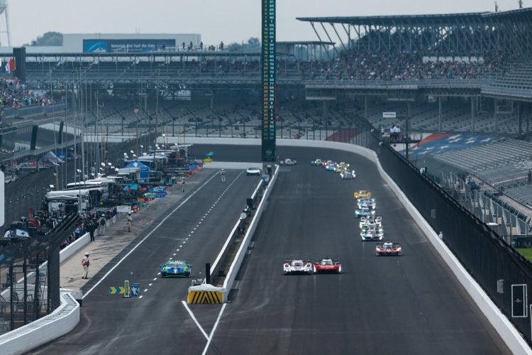 Vor-dem-Finale-der-IMSA-Porsche-und-BMW-mit-Chancen