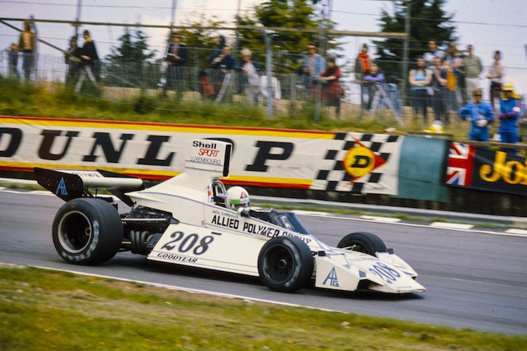 Lella Lombardi 1974 in Brands Hatch mit der 208