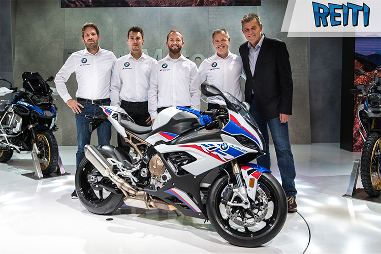 BMW-Rennchef Marc Bongers, Markus Reiterberger, Tom Sykes, Shaun Muir und BMW-CEO Markus Schramm
