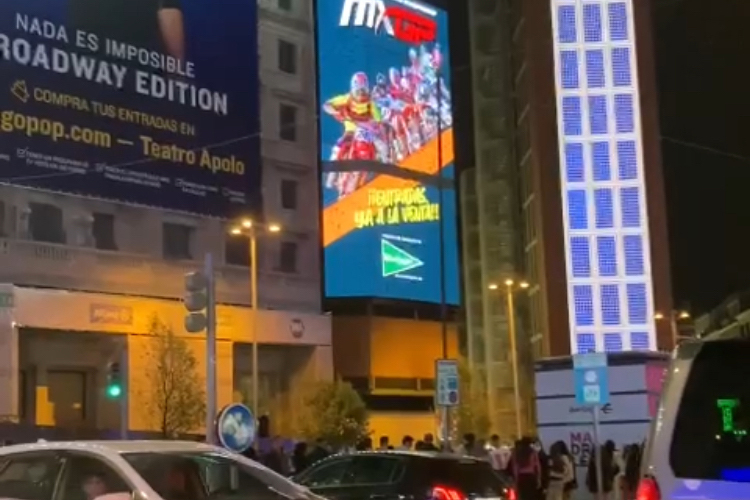Große Werbung in Madrid