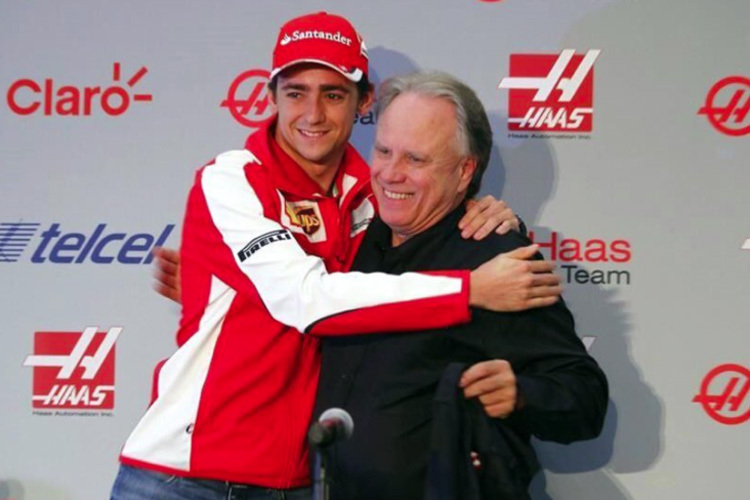 Esteban Gutiérrez mit Teamchef Gene Haas
