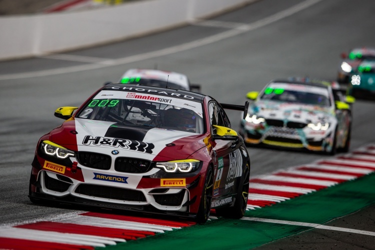 Der BMW M4 GT4 von Michael Schrey und Gabriele Piana