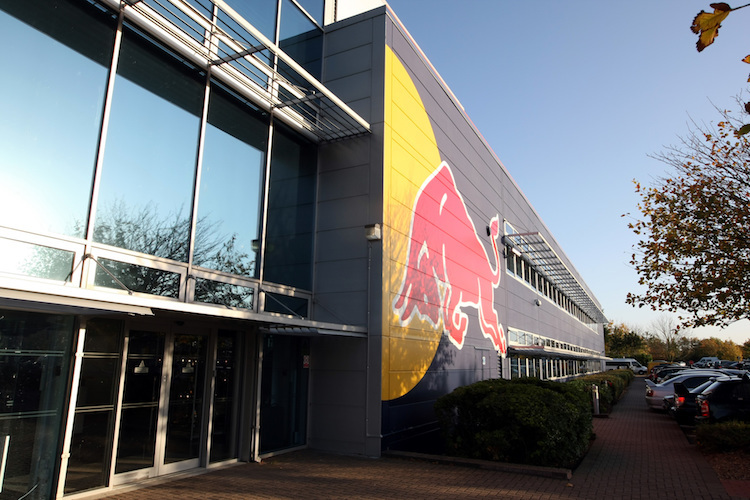 Red Bull Racing hilft zusammen mit sechs anderen Teams bei der Entwicklung von medizinischen Geräten
