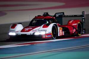 Diesen Porsche 963 fährt Laurin Heinrich)