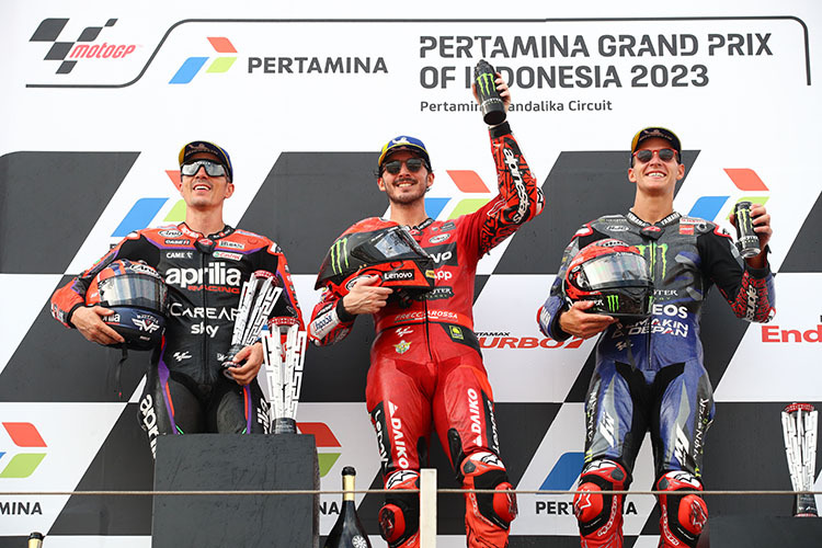 Das Podest auf der Insel Lombok: Sieger Bagnaia (Mitte) mit Viñales (links) und Quartararo