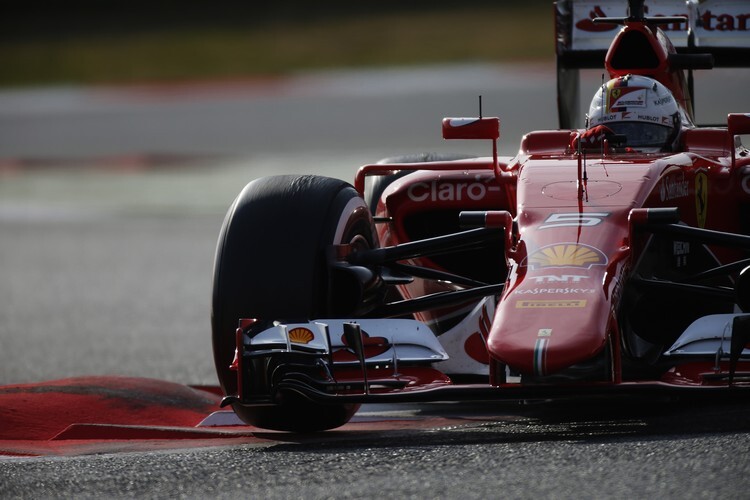 Sebastian Vettel in seinem Ferrari