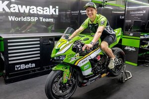 Dominique Aegerter hatte bisher nur eine Sitzprobe auf der Kawasaki ZX-6R)