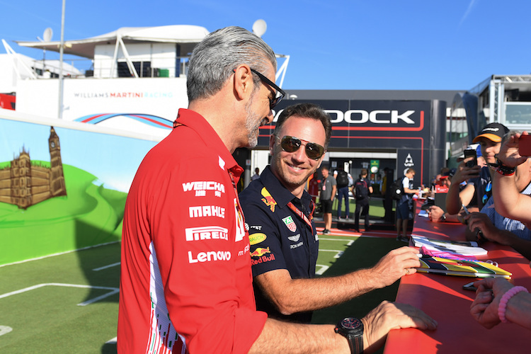 Die Teamchefs Maurizio Arrivabene (Ferrari) und Christian Horner (Red Bull Racing)
