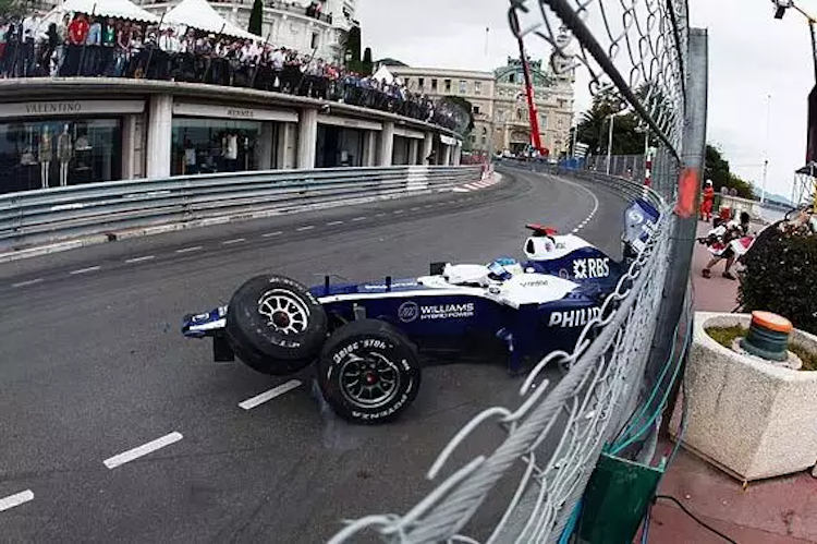 Crash von Rubens Barrichello in Monaco 2010